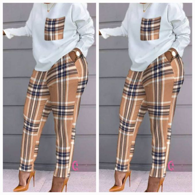 ensemble-pantalon-haut-en-manches-longues-dame-couleur-blanche-kaki.jpg ensemble pantalon haut en manches longues dame couleur blanche kaki