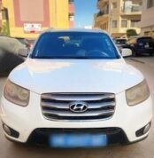 HYUNDAI Santa