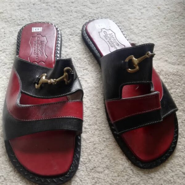 Chaussures en cuir de Ngaye 